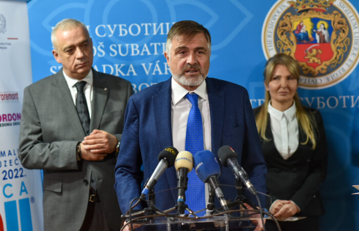 Celebrato a Subotica il PMI Day 2022 le aziende italiane aprono le porte agli alunni 003.jpg