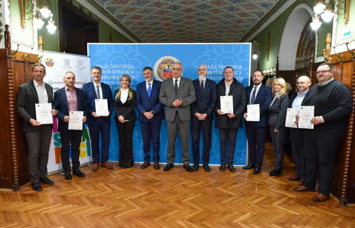 Celebrato a Subotica il PMI Day 2022 le aziende italiane aprono le porte agli alunni 004.jpg